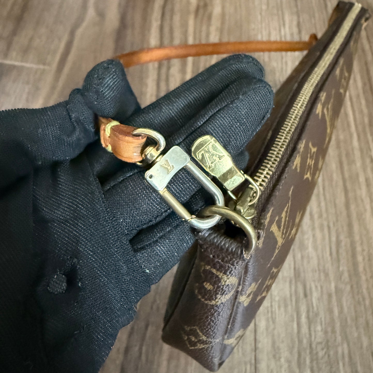 Louis Vuitton Pochette Accessoires