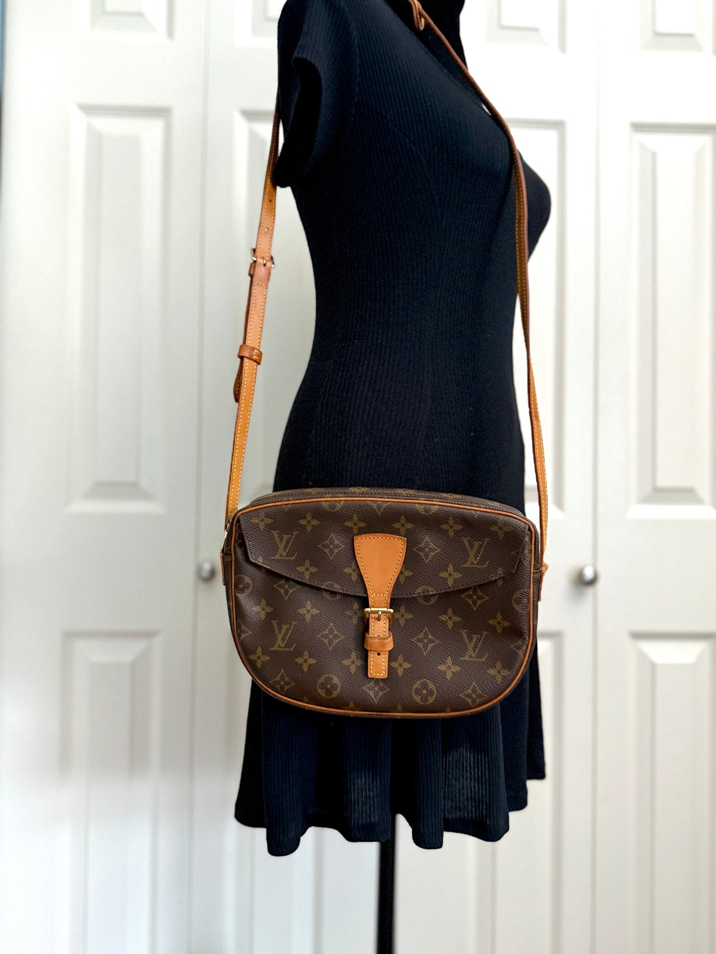 Louis Vuitton Jeune Fille MM
