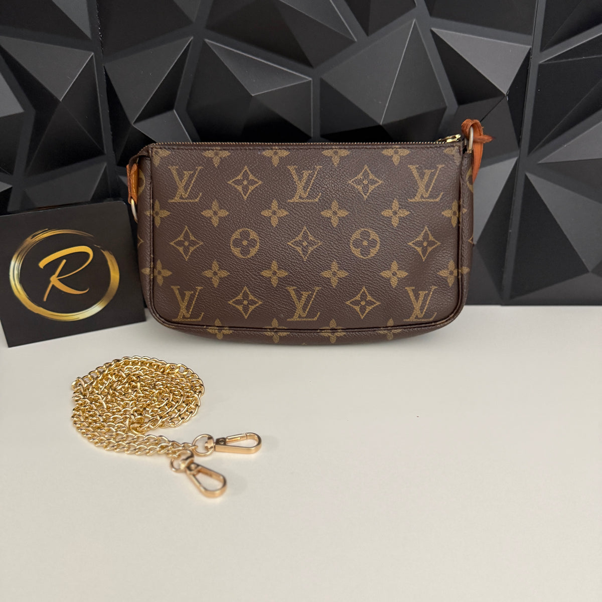 Louis Vuitton Pochette Accessoires