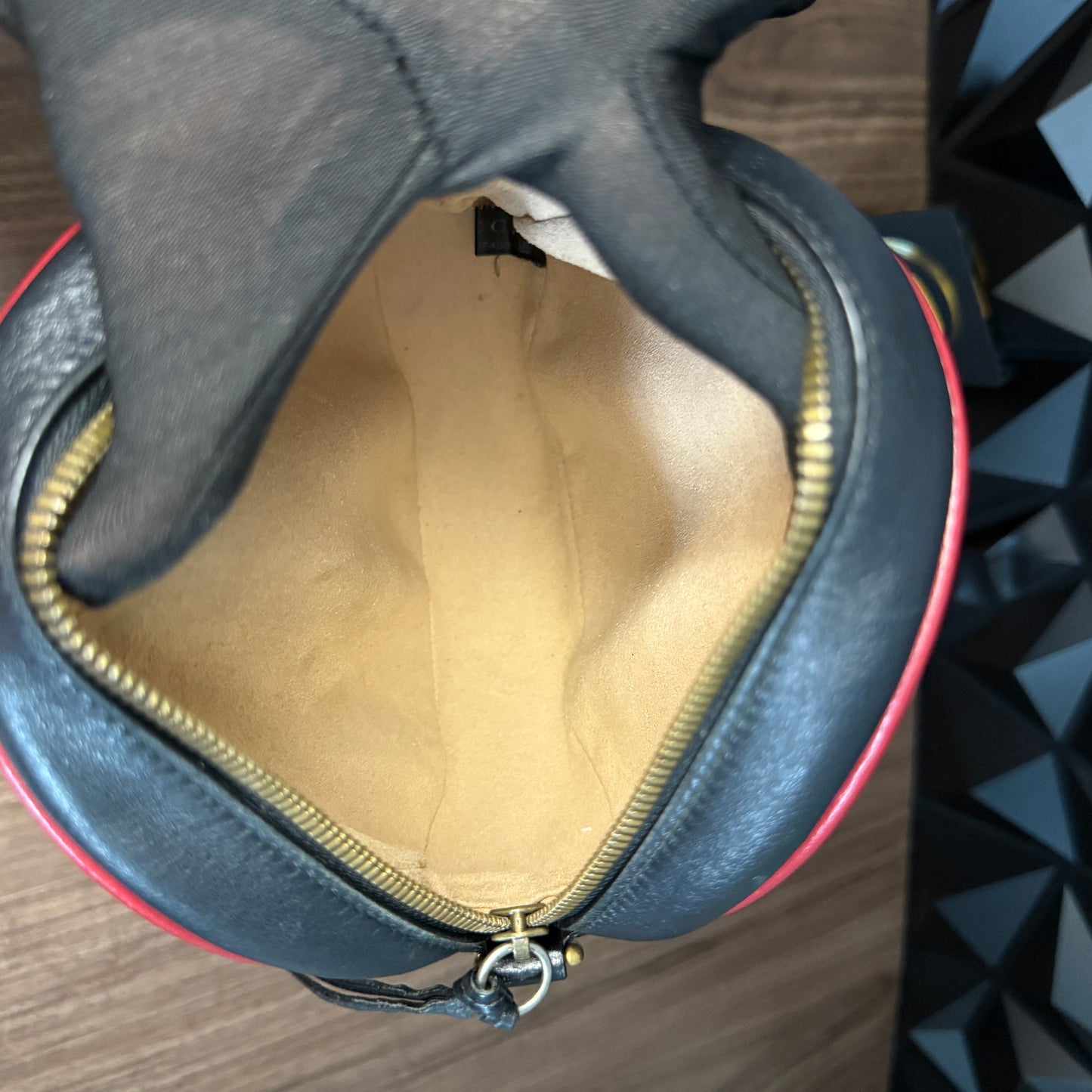 Gucci Marmont Mini Round Shoulder Bag (Matelassé leather)