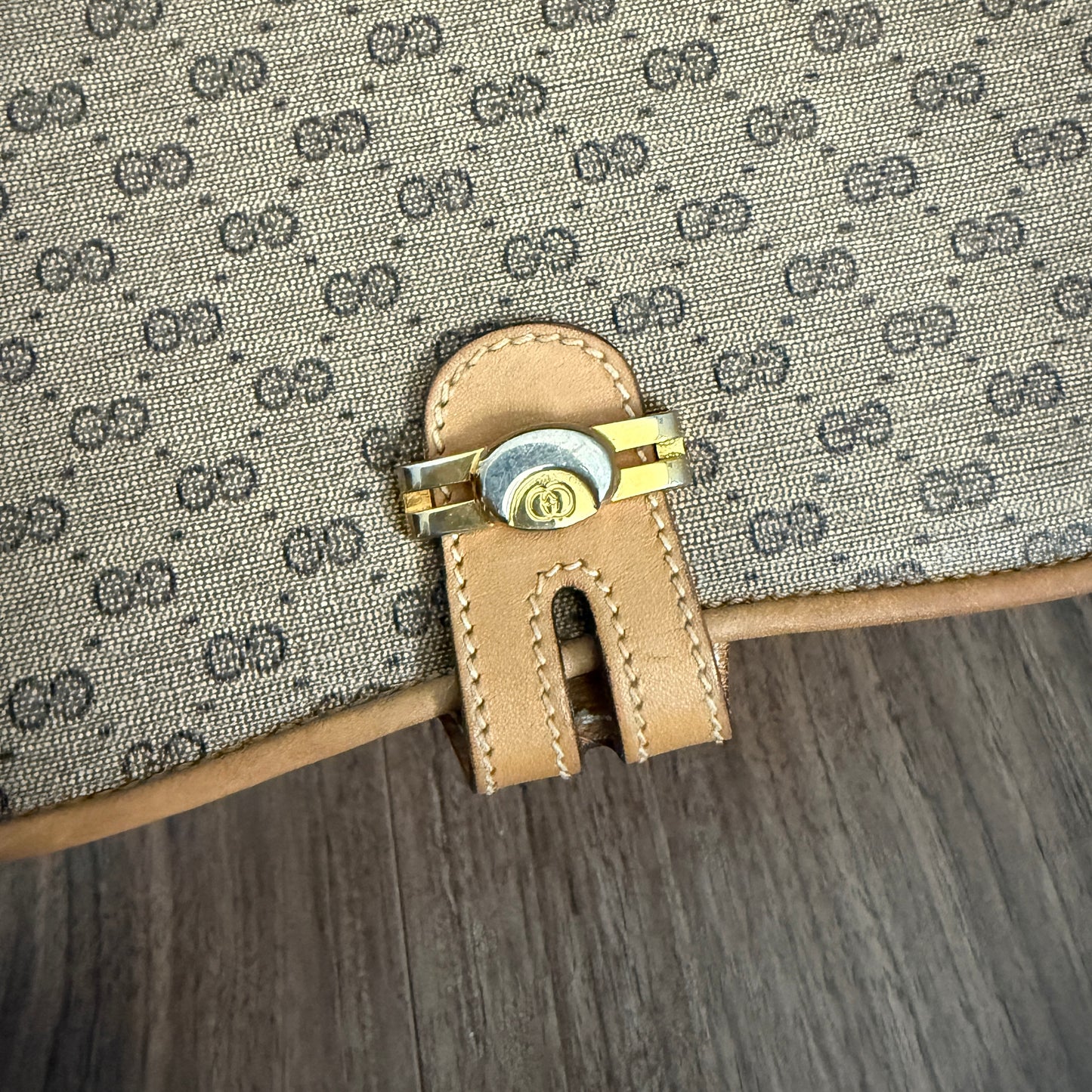 Gucci Vintage Shoulder Bag