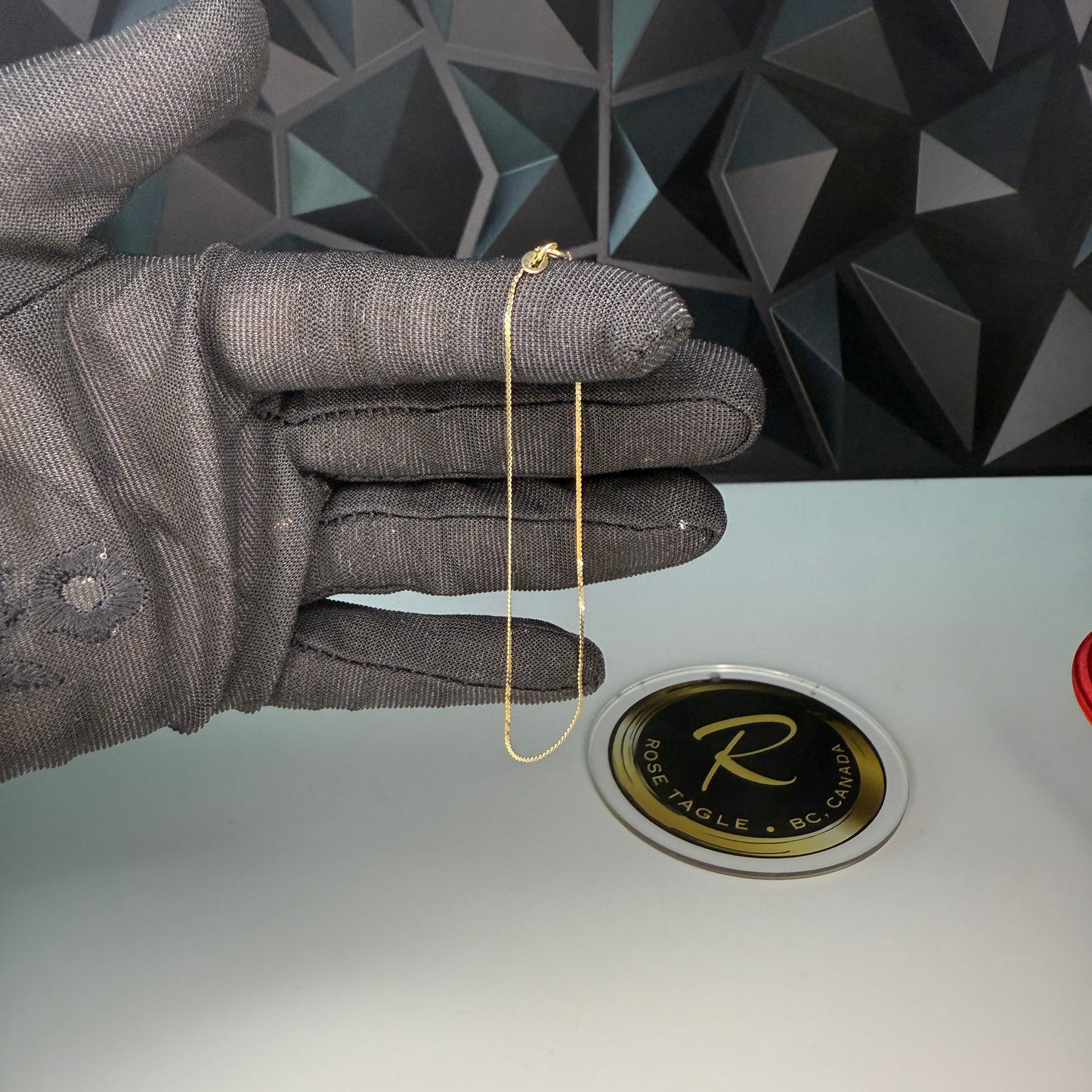 Dainty 14k gold bracelet