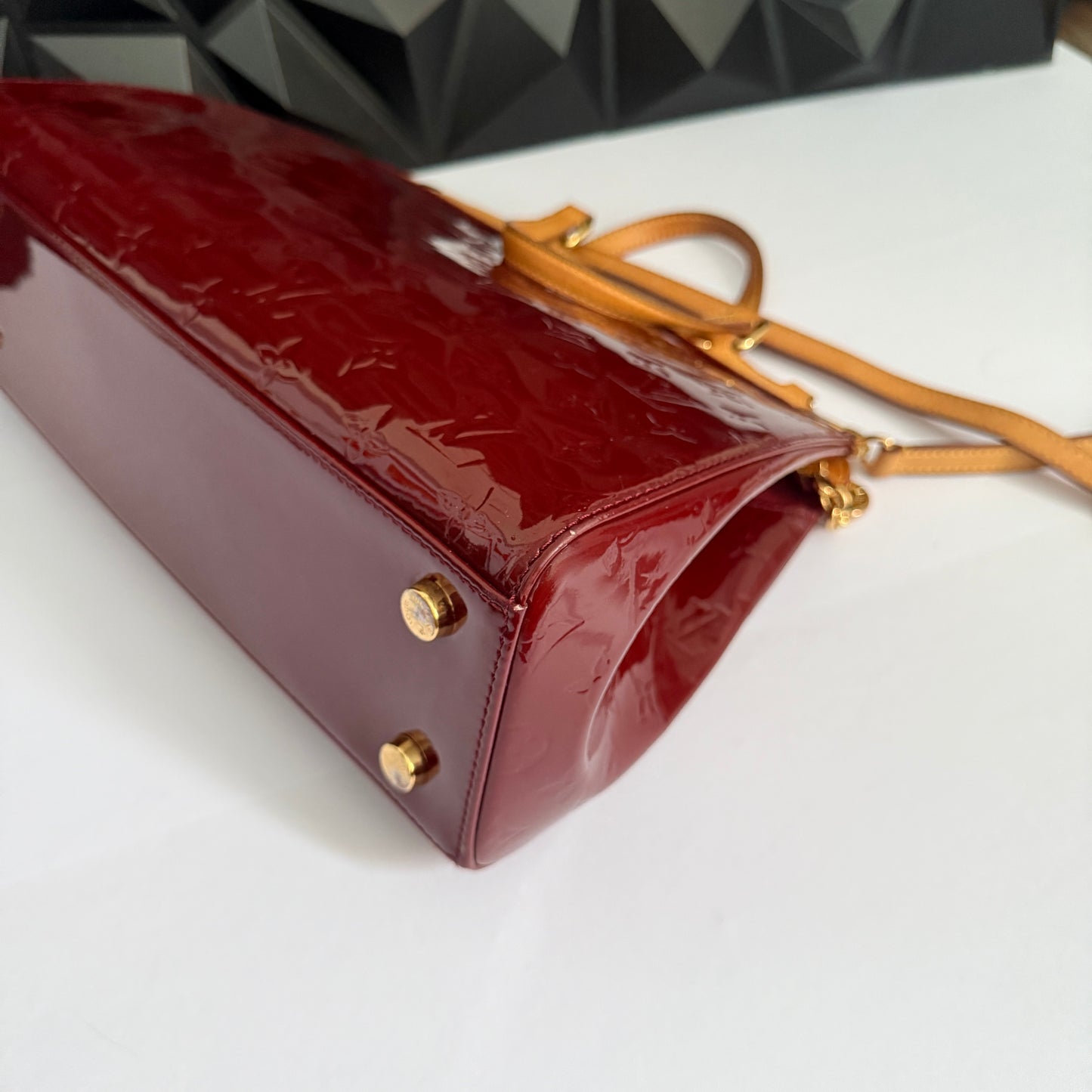 Louis Vuitton Brea MM Vernis Leather