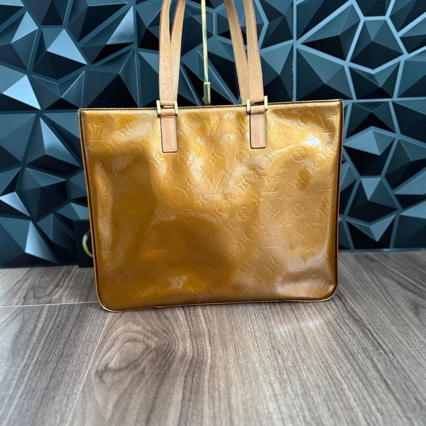 Louis Vuitton Columbus Vernis Tote
