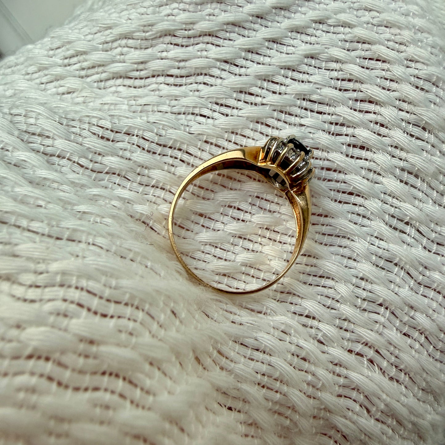 10k Sapphire & Diamond Ring