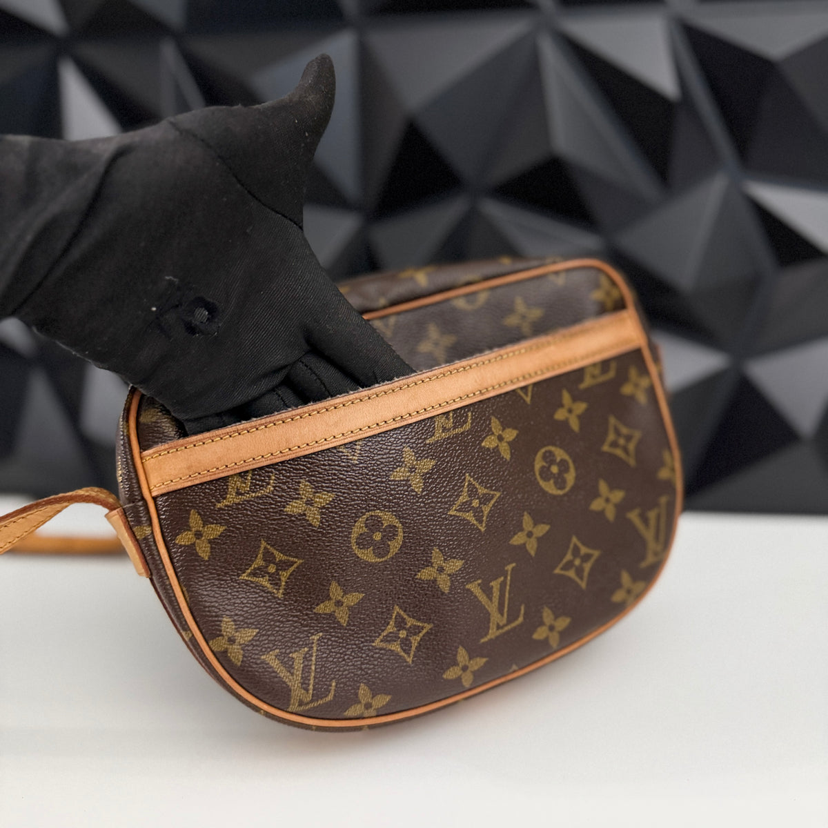 Louis Vuitton Jeune Fille PM