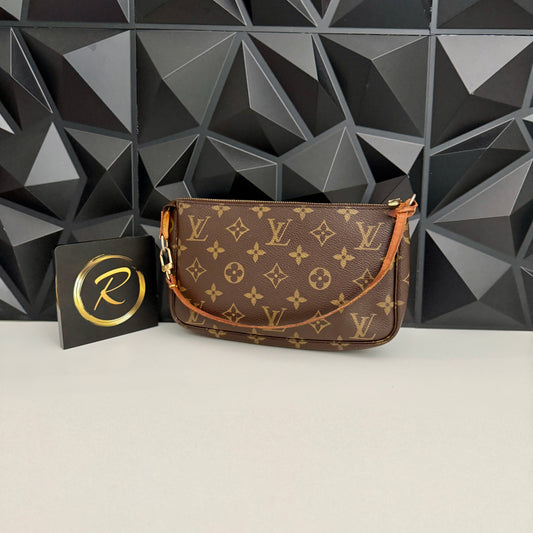 Louis Vuitton Pochette Accessoires