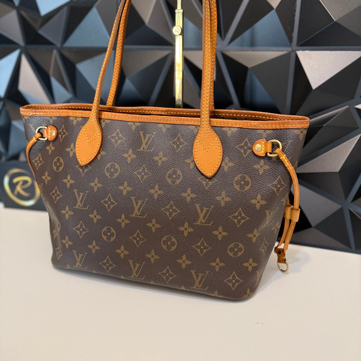 Louis Vuitton Neverfull PM