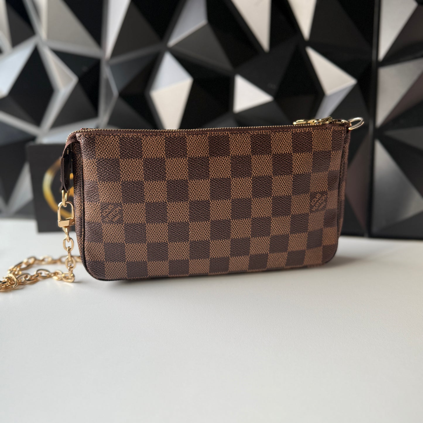 Louis Vuitton Pochette Accessoires, Damier Ebene