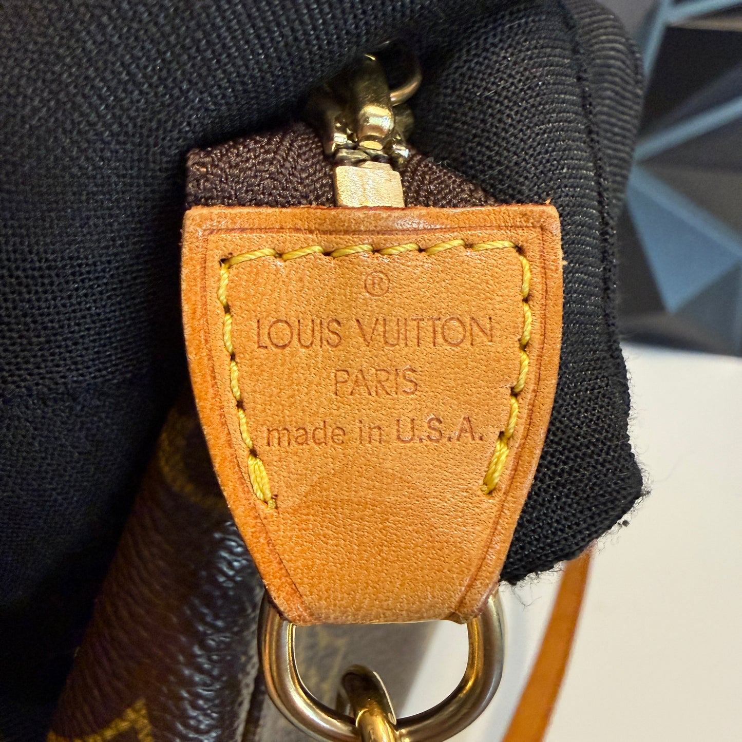 Louis Vuitton Pochette Accessoires SD1022