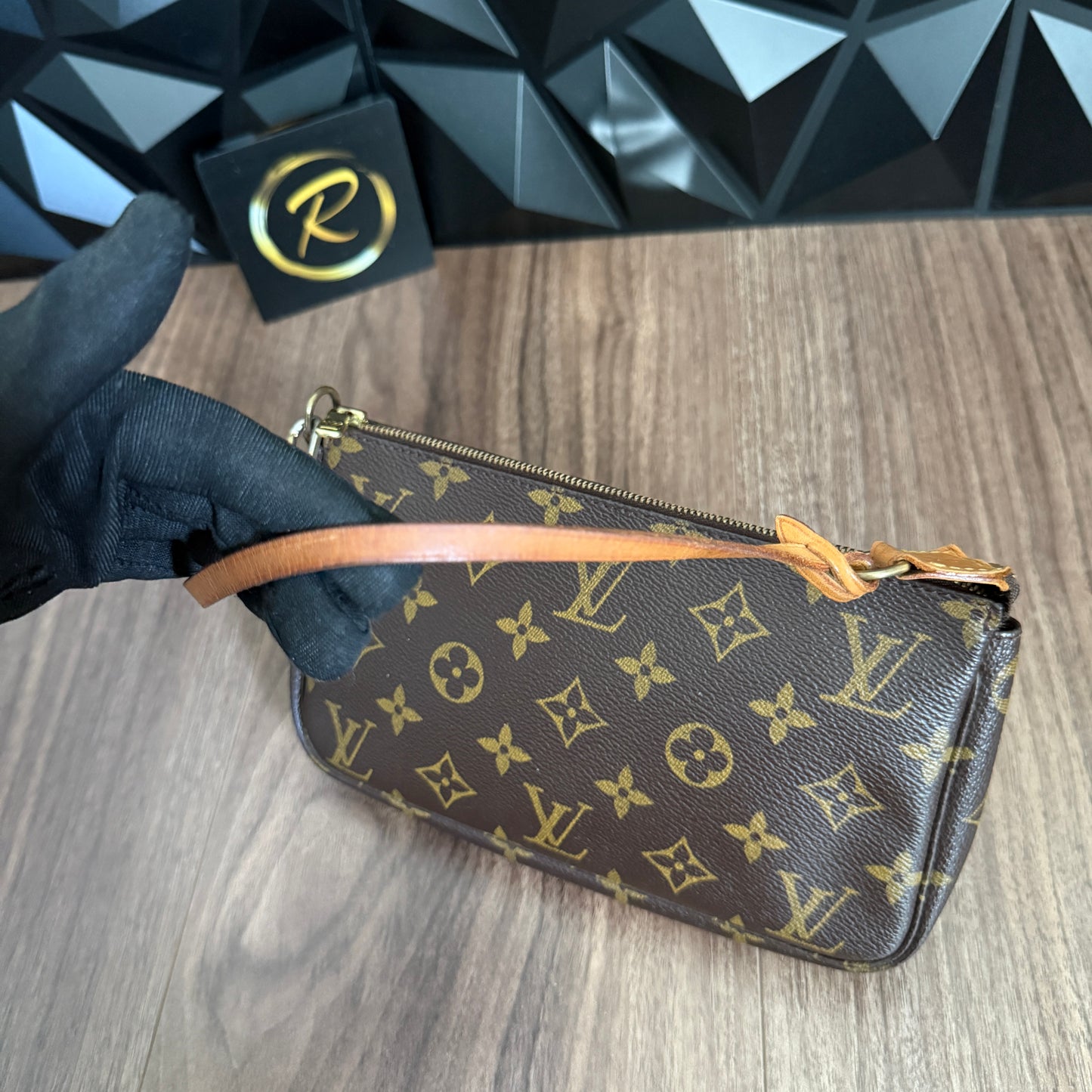 Louis Vuitton Pochette Accessoires