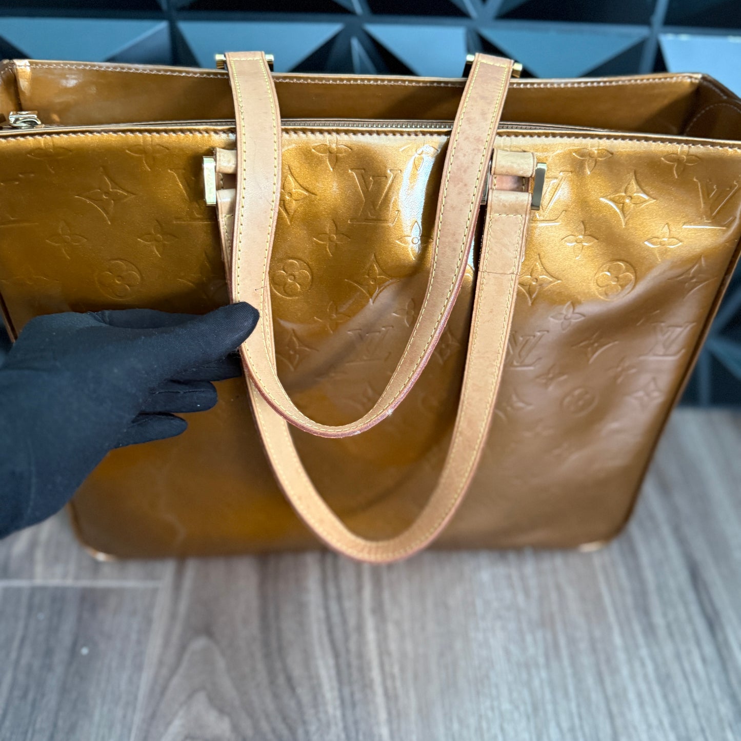 Louis Vuitton Columbus Vernis Tote
