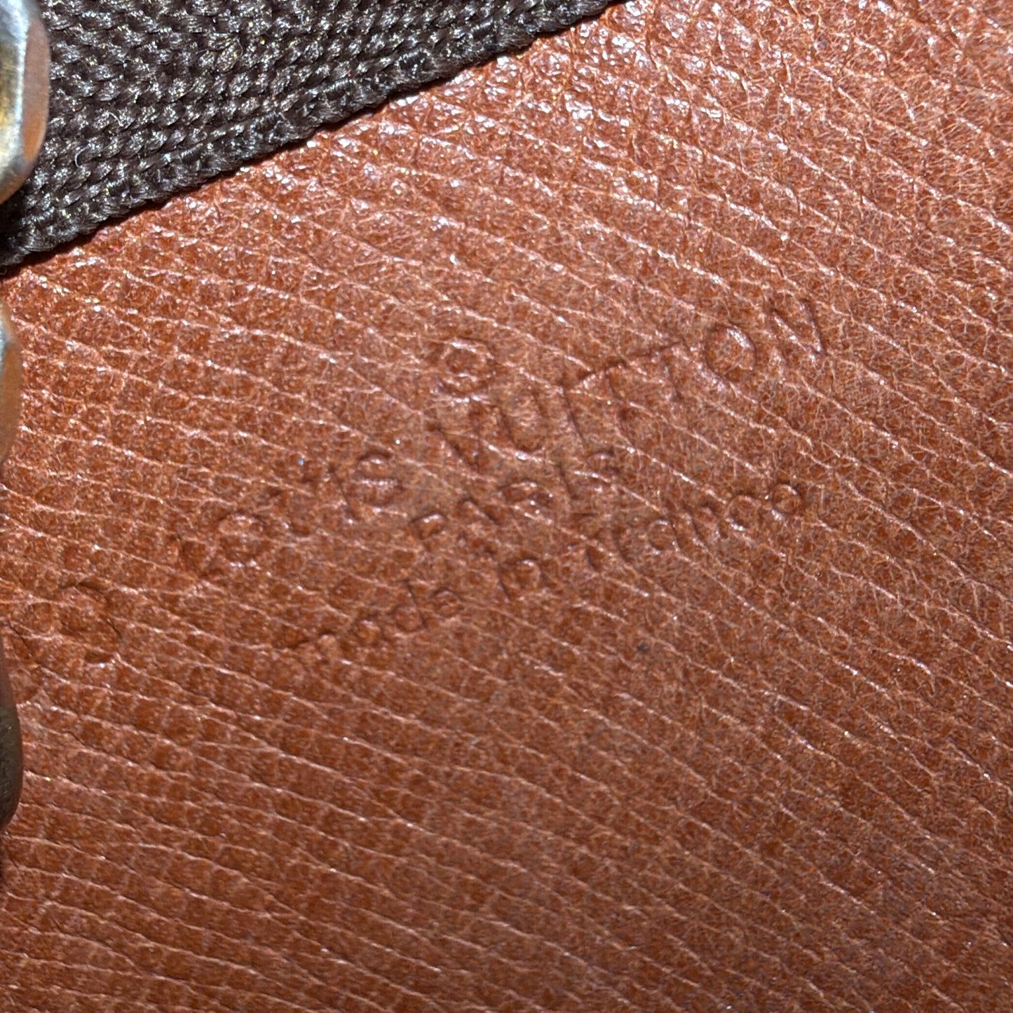 Louis Vuitton Monogram Key Cles /Pouch