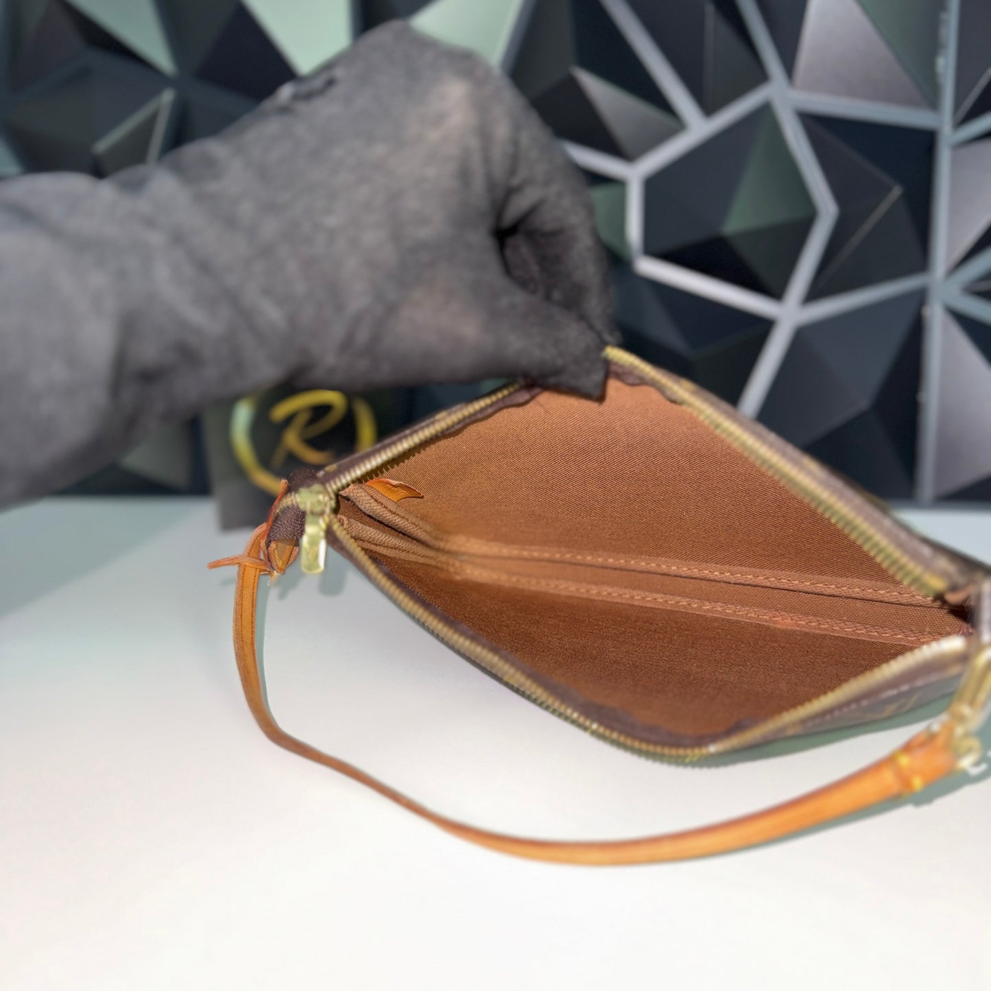 Louis Vuitton Pochette Accessoires